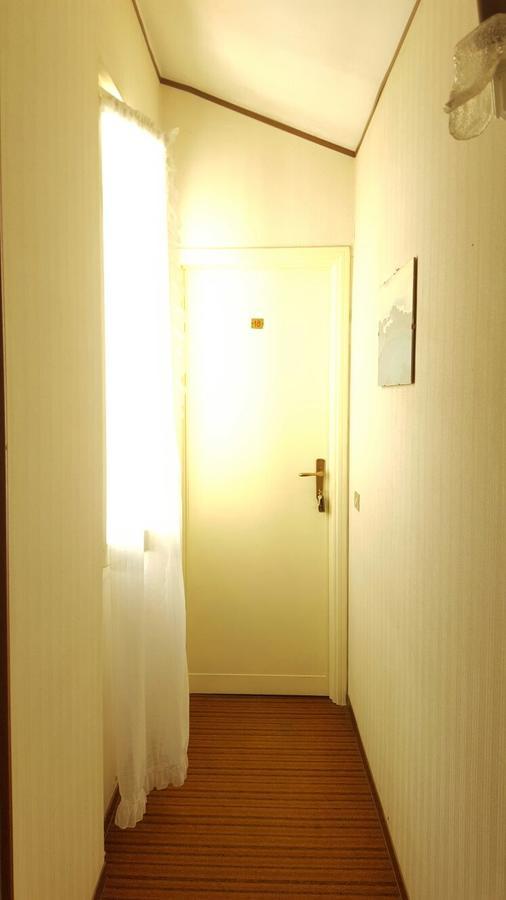 Albergo Savoia Ospedaletti Exterior photo